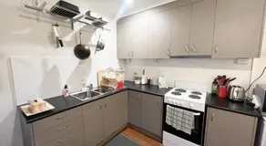 Entire Unit in Penguin with Free Parking - Image 3