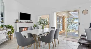 Waterfront Paradise Lodge Brightwaters - Image 3