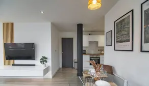 Conditioning House - Suite 1 - Image 4