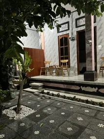 D nux House - Image 2