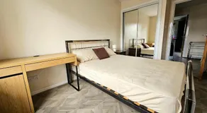 Two-bedroom flat Edinburgh city free car park easy access to centre - Image 4