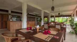Lesong Hotel and Restaurant - Image 4