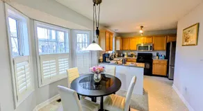 Double Room The Sunlit Serene in Cary Near RTP RDU Apex - Image 3