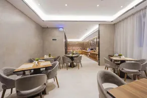 Home Inn Plus Chongqing Daping Longhu Times Tianjie - Image 2