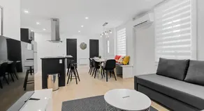 Les Appartements du 300 - Image 3
