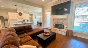 Gillian Grove in South Tyler - Image 2