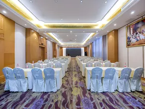 Venus International Hotel Wuhan North Hankou - Image 4