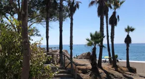 Relaxing Vacation - Image 1