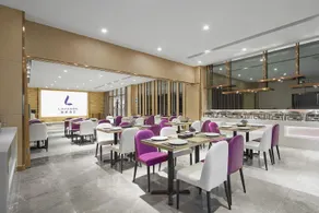 Lavande Hotel Shenzhen International Convention and Exhibition Center Shajing Jingji Baina - Image 4