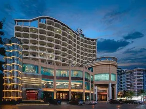 Sanya Bay Asgard Seaview Hotel - Image 3