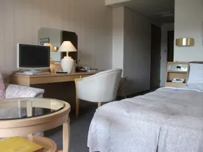 Lake Forest Resort - Image 3