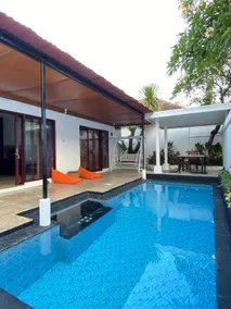 Private villa with swimming pool - Image 2