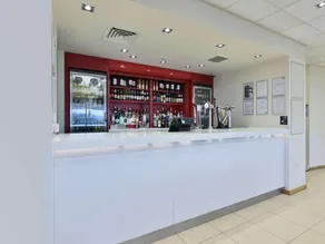 Travelodge Torquay - Image 4