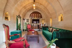 Elysion Cave Suites - Image 4