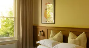 Daylesford Hotel - Image 2