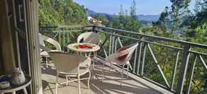 Hope Horizon Luxury Villa By LexStays - Image 3