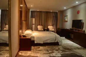 Yulinmen International Hotel - Image 2