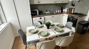 Clydebank Cozy 3bdr flat near Glasgow - Image 4