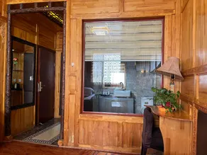 Laya Hotel - Image 4