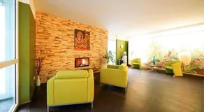 Apartment in upscale district with wellness area - Image 3