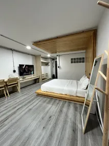 The 2nd Floor - Image 4