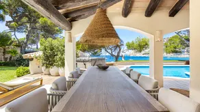 VILLA AVEC VUE SUR MER, ACCES DIRECT A LA MER, PISCINE, SITUATION EXCEPTIONNELLE - Image 4
