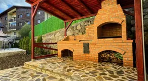 Ollie's Mountain Chalet - Image 5