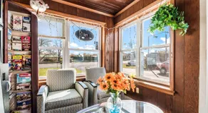 Cottage Inn - Grantville - Image 3