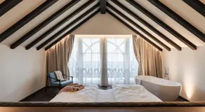 Bella Posta Hotel - Image 2