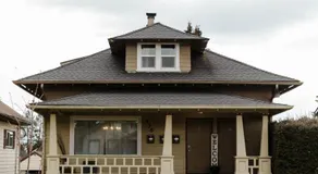 Central Tacoma Triplex - Image 3