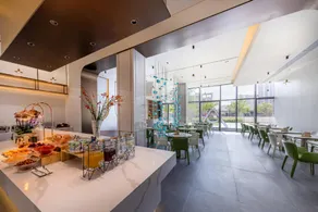 Atour Hotel Zhongshan Nantou Haiya Colorful City - Image 4