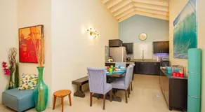 Adorable Beach House in Draxhall Gated Pool Gym - Image 2