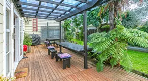 Lady Bowen Bed & Breakfast - Image 4