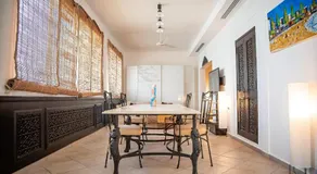 Spacious 1 bedroom Apartment with Breathtaking Pool and Beach Views - Image 4