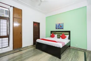Hotel O Paradise Pearl Hotel Near Iskcon Temple Noida - Image 4