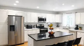 Spacious 3 bedroom duplex home inside Worcester - Image 3