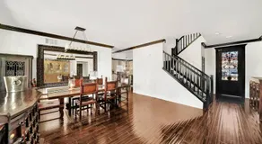 Vino Villa Large home Sleeps 10! Large Salt water pool/spa - Image 5