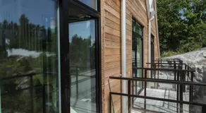 All in one Loft with Balcony and Free parking - Image 3