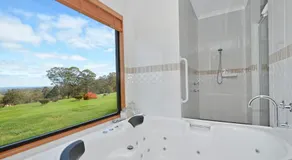 Sensational Heights Bed & Breakfast - Image 5