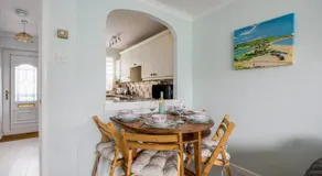 Dolphin Cottage - Short walk to Poole Quay with Private Garden - Image 3
