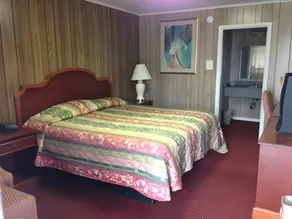 Texas Inn Beaumont - Image 5