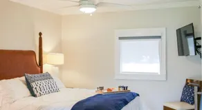 The Inn At LaBelle Yacht Club - Image 2