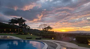 COSTA RICA, Aparmet 1 BR Gym Pool Restaurant Tennis Jacuzzi ,areas verdes, ubicacion perfecta, oasis en medio de ciudad San Jose Costa Rica Santa Ana Rio oro, primer piso, terraza, jardín ideal para mascotas - Image 3