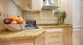 Apartamento vacacional \"Piso Picasso\" en la ciudad de Málaga con balcón, Wi-Fi y aire acondicionado. - Image 5