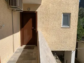 Alex house, first floor,near the port, 150mbps - Image 2