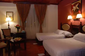 Adot Tina Hotel - Image 3