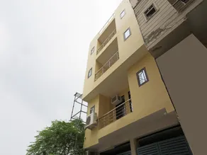 Hotel O TRIPLE CROWN - Image 3
