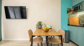 Beachfront Tiffany Design Apartment - Image 4