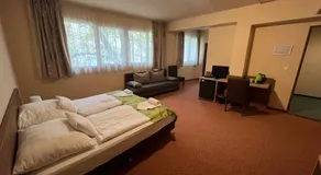 Centrooms Eger - Image 2