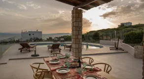 Seafront Villa Shore, Sea & Sun Villas - Image 4